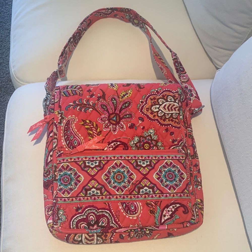 Vera Bradley messenger/crossbody